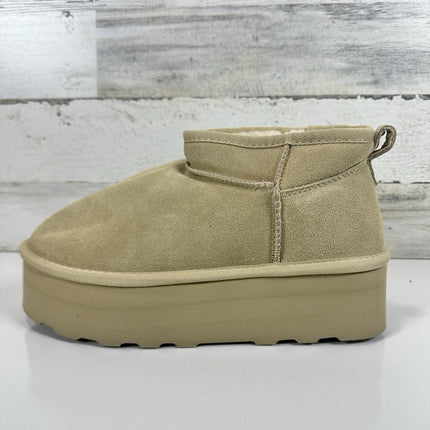 CUSHIONAIRE Hippy Women’s Platform Ankle Boots Genuine Suede Taupe Size 8.5 M