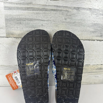 MUK LUKS Women's Gigi Crochet Sandal, Chambray, Size 7