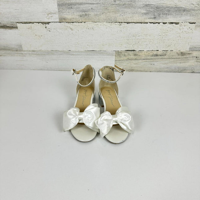 Betsey Johnson Girls Maddy Heeled Sandal, Ivory, Size 2 Little Kid