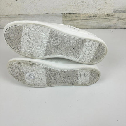 Skechers Women's Hands Free Slip-Ins Bobs D'Vine-So Flattered Sneaker, White,Sz9