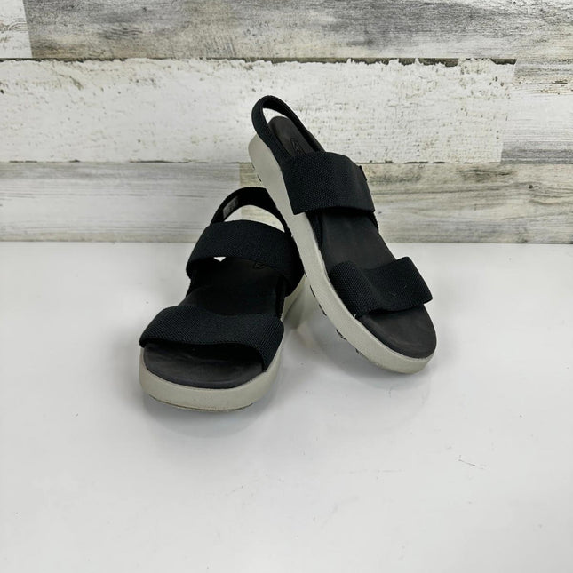 KEEN Women's Elle Backstrap Casual Platform Open Toe Wedge Sandals, Black, 8