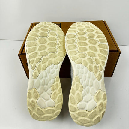 New Balance Women's Fresh Foam Arishi V4 Tira Lux Running Shoe, Silver, Size 12