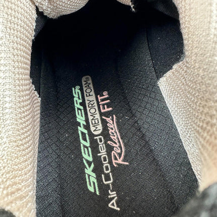 Skechers Women's D'lux Walker-Infinite Motion Sneaker, Black/Pink, Size 7