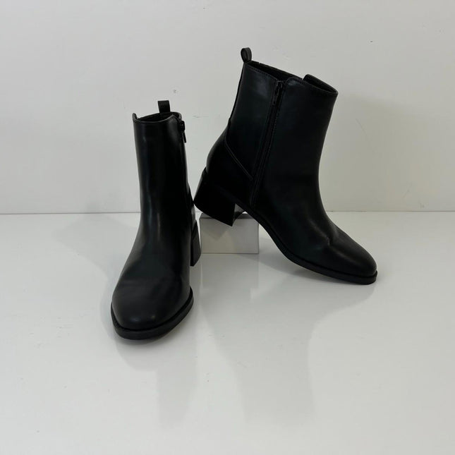 DV Dolce Vita Women's Fashion Boot, Size 10M