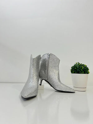 New On 34th Aatirap Silver Glitter Pointed Toe Ankle Booties Women’s 5M