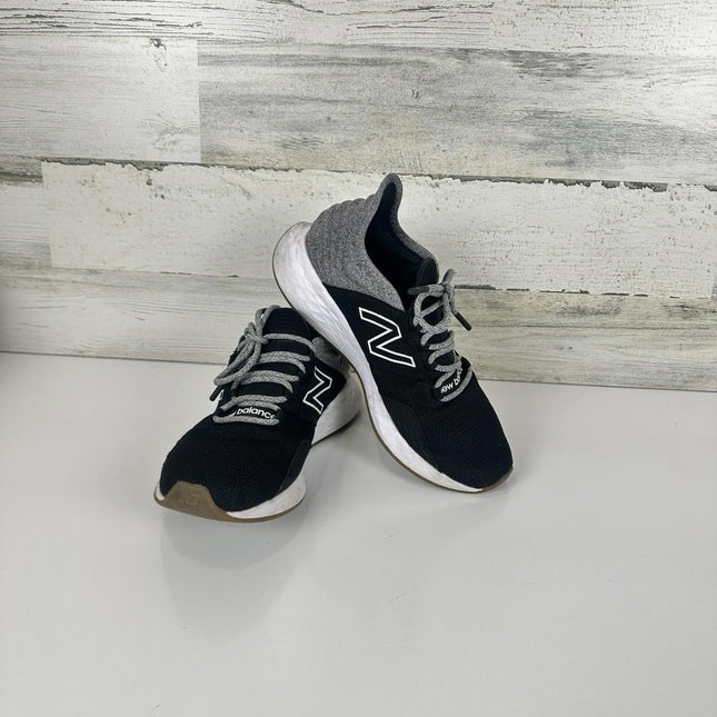 New Balance Women's Fresh Foam Roav V1 Sneaker, Black Light Aluminum, Size 7.5