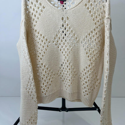 Vince Camuto Women's blouse, Playful Paisley, Coler White , Size XS