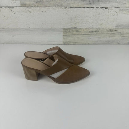 SYKTKMX Women’s Cutout Backless Stacked Closed Toe Heeled Mules Brown Size 7 NEW