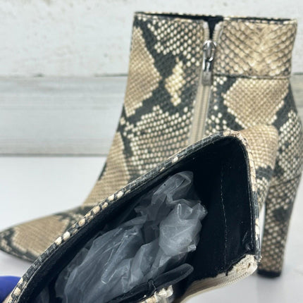 STEVEN by Steve Madden Women's Haydon Boot, Brown, Size 8 M