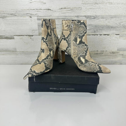 STEVEN by Steve Madden Women's Haydon Boot, Brown, Size 8 M