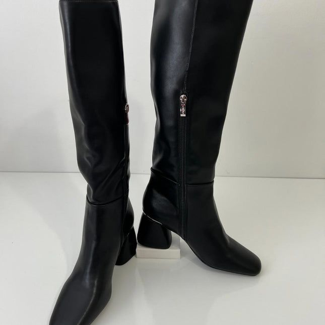 DKNY Women's Cana Knee High Heeled Riding Boots, Size 7M