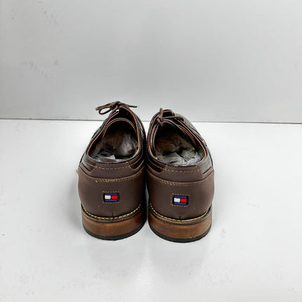 Tommy Hilfiger Mens Banly, Size 9.5M