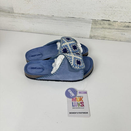 MUK LUKS Women's Gigi Crochet Sandal, Chambray, Size 7