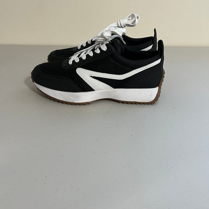 Dv Dolce Vita Women's Bynx Lace-up Jogger Sneakers - Black/White