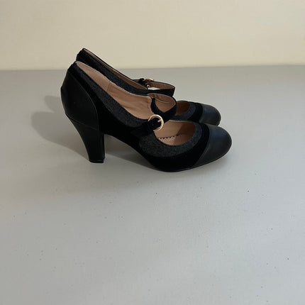 Journee Women's Siri Mary Jane Pump Shoes (Black) - Size 8.0 M
