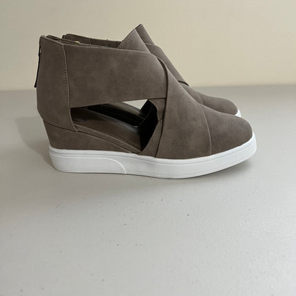Journee Collection Women's Seena Sneaker Wedge