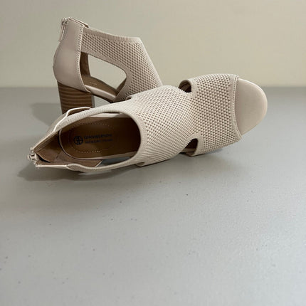 Giani Bernini Arisiaa Memory Foam Knit shooties Bisque Knit 5.5M