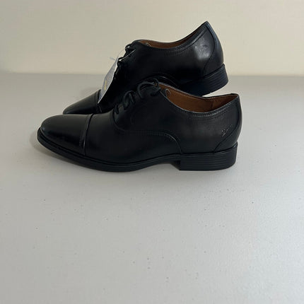 Clarks Men's Whiddon Oxford in Black Size 7.5 Medium