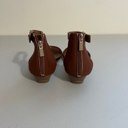 Kenneth Cole Reaction Women's Great Viber Sandals - Tan, Size, 7