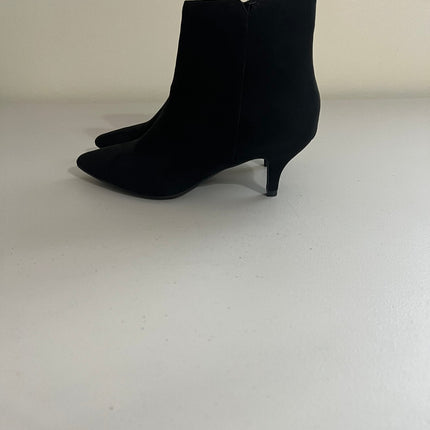 Journee Collection Womens Isobel Inside Zip Stiletto Booties. 7.5