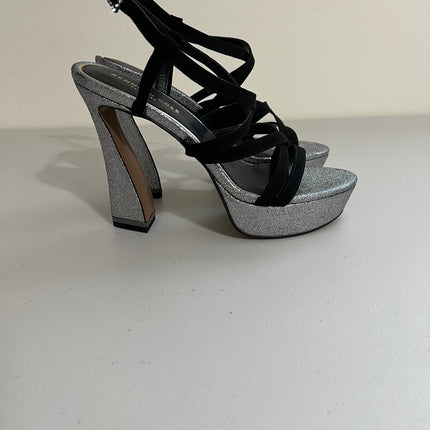 Kenneth Cole New York Womens Metallic Embossed Platform Sandals, 7.5