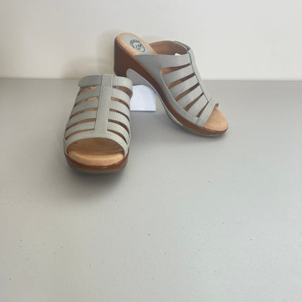 White Mountain Womens Valencia Strappy Heeled Sandals