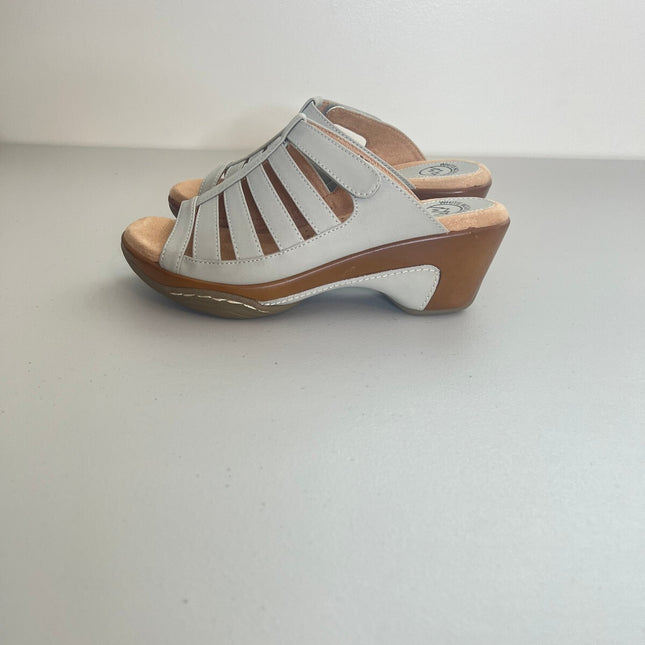 White Mountain Womens Valencia Strappy Heeled Sandals