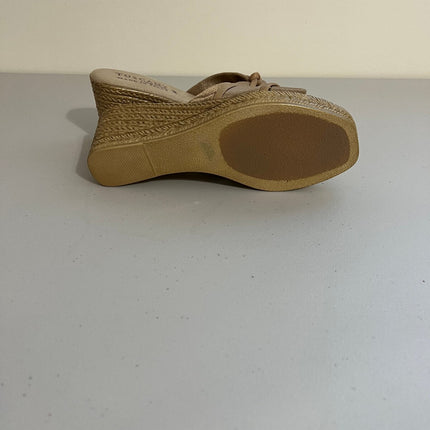 Easy Street Womens Ghita Wedges, Size, 9