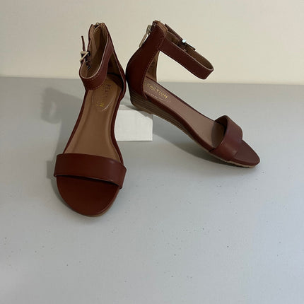 Kenneth Cole Reaction Women's Great Viber Sandals - Tan, Size, 5.5