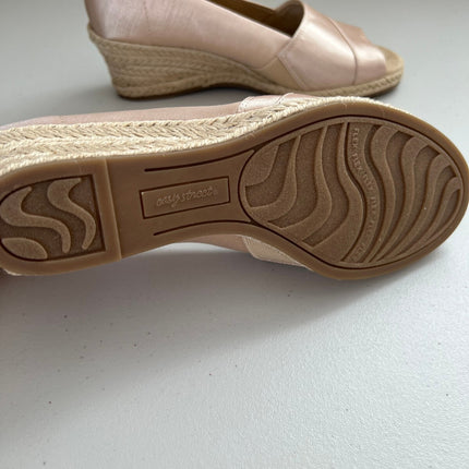 Easy Street Womens Jasper Espadrille Wedges, Size, 8