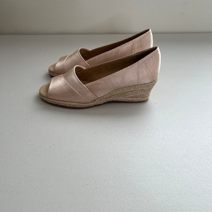 Easy Street Womens Jasper Espadrille Wedges, Size, 9