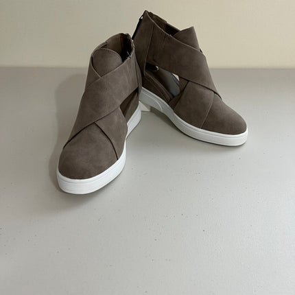 Journee Collection Women's Seena Sneaker Wedge