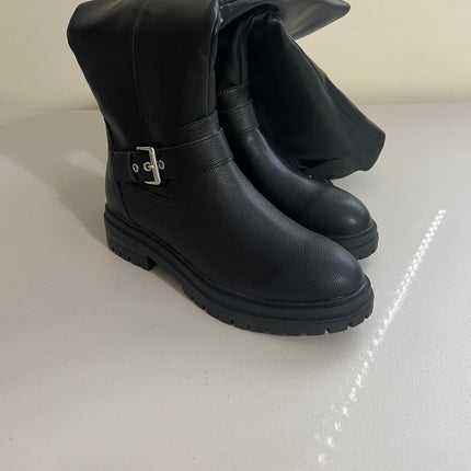 Sun + Stone Women's Omegaa Moto Boots,9.5- Black Sm