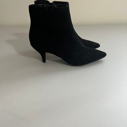 Journee Collection Womens Isobel Inside Zip Stiletto Booties. 7.5