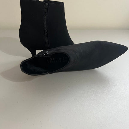 Journee Collection Womens Isobel Inside Zip Stiletto Booties. 7.5