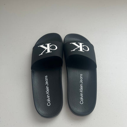 Calvin Klein Women's Arin Logo Beach Slide Sandals - Black ,Size,7