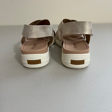 Dr. Scholl S Women S Time Off Sea Wedge Sandal Light Gold 8M