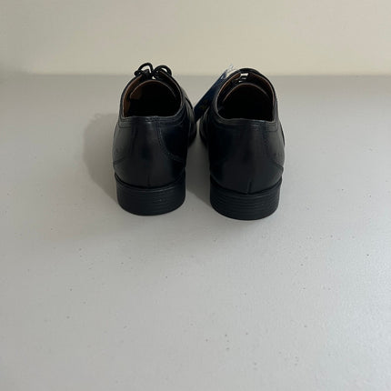 Clarks Men's Whiddon Oxford in Black Size 7.5 Medium