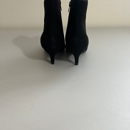 Journee Collection Womens Isobel Inside Zip Stiletto Booties. 7.5