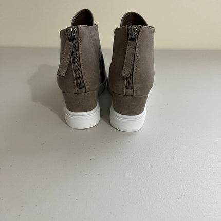 Journee Collection Women's Seena Sneaker Wedge