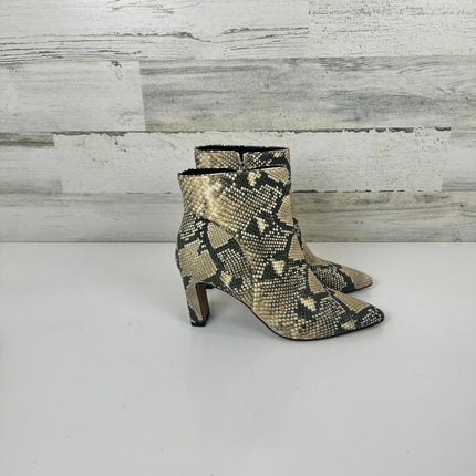 STEVEN by Steve Madden Women's Haydon Boot, Brown, Size 8 M