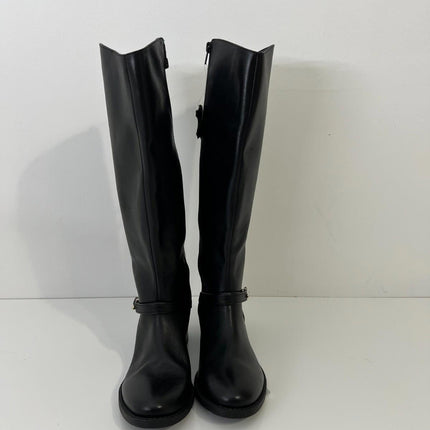 ON 34TH Womwn's Knee Hight Boots, Comfortable, Size 6M