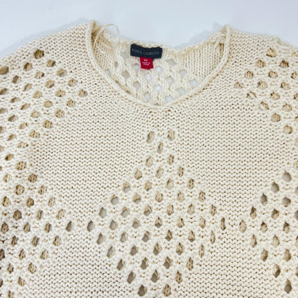 Vince Camuto Women's blouse, Playful Paisley, Coler White , Size XS