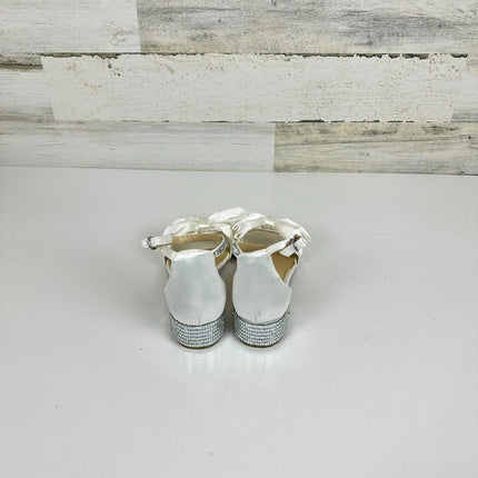 Betsey Johnson Girls Maddy Heeled Sandal, Ivory, Size 2 Little Kid