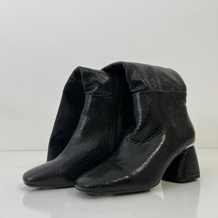 DKNY Women's Cana Block Heel Knee Hight Dress Boots, size 6.5M